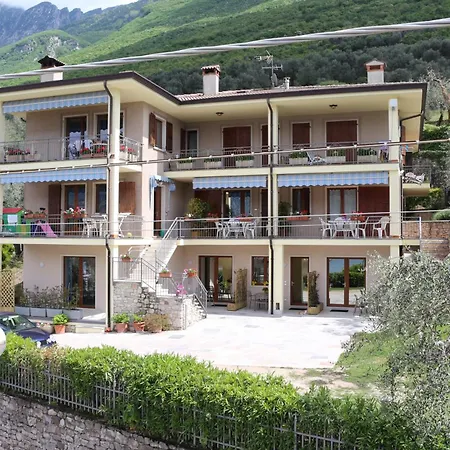 Apartment Casa Maya Brenzone sul Garda