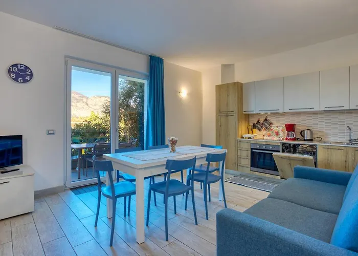 Apartament Casa Maya Brenzone sul Garda